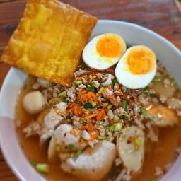 ก๋วยเตี๋ยวต้มยำ