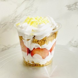 ซิกม่าสวีทคัพ เบอรี่ครีมครันช์ Berry cream crunch