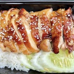 ข้าวหน้าไก่ทอด ซอสเทอริยากิ