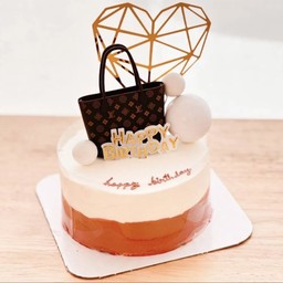 0.5ปอนด์ กระเป๋าหลุยส์ เเถมป้ายHBD