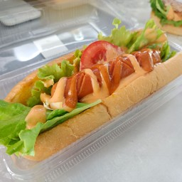 [อร่อยซ่ากับโค้ก] ฮอทดอก +  โค้ก ออริจินัล (กระป๋อง)