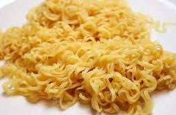 เส้นมาม่าลวก