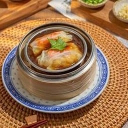 C6. ผักกาดปูอัดน้ำแดง ( 2 ชิ้น )