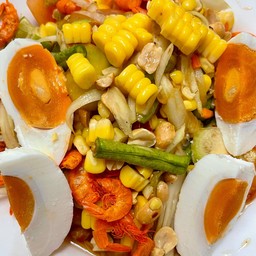 ตำข้าวโพดไข่เค็ม