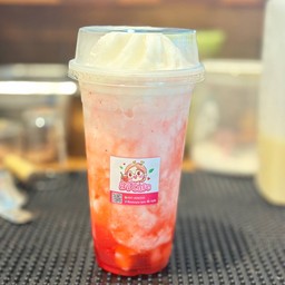 สตอเบอร์รี่นมสดปั่น