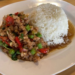 ข้าวกระเพราหมูสับ