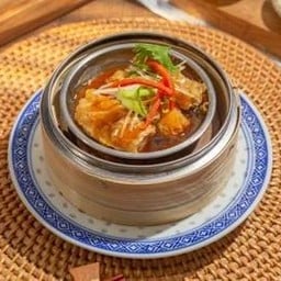 C8.ฟองเต้าหู้นึ่งน้ำแดง ( 2 ชิ้น )