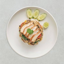 ข้าวผัดเคลอกไก่ย่าง