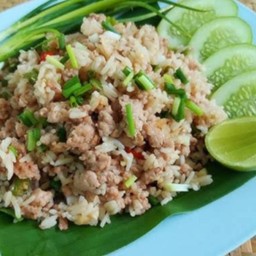 ข้าวผัดกะปิหมูสับ