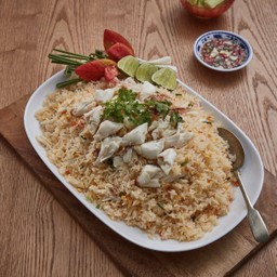 ข้าวผัดปู ( จานใหญ่ )