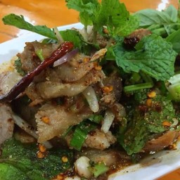 น้ำตกคอหมู