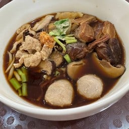 INDY เตี๋ยวตุ๋นหม้อไฟ