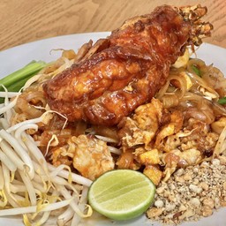 ผัดไทย (กุ้งแม่น้ำ1 ตัว)