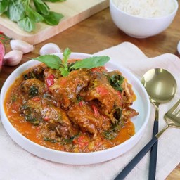 กะเพราปลากระป๋อง(ราดข้าว)