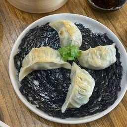 H17. เกี๊ยวซ่าทอด