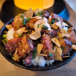 (เซตข้าว) เบคอนคั่วพริกเกลือ