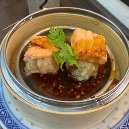 D5.กุ้งแซลม่อนหม่าล่า ( 1 ชิ้น )