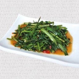 M16.ผัดผักบุ้ง