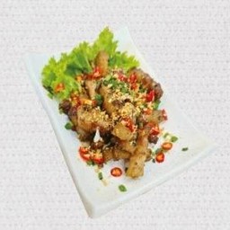 N6.หมูสามชั้นคั่วพริกเกลือ