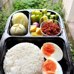 ชุดข้าว น้ำพริกแมงดา ผักรวม+ไข่ต้ม1ฟอง