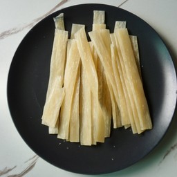 เส้นมันเทศใหญ่ Large sweet potato noodles