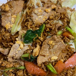 ผัดมาม่า