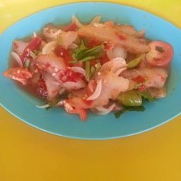 ยำคอหมูย่าง