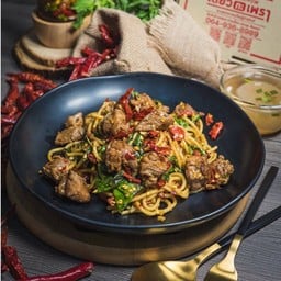 กะเพราเส้นสปาเก็ตตี้-เนื้อลูกเต๋า