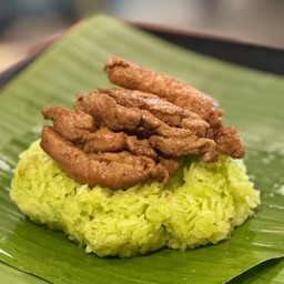 ชุดหมูทอดมาเฟีย ข้าวเหนียวใบเตย