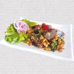 M36.กระเพราหมูสับไข่เยี่ยวม้า