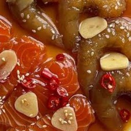 แซลมอนกับกุ้งดองซีอิ้ว