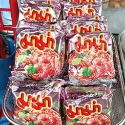 ร้านเจ๊อ้อย ยำแซ่บติดปาก