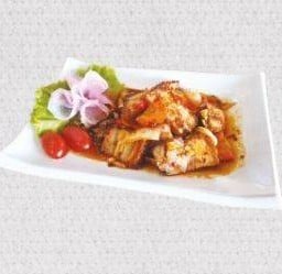 M53.พริกเผาหมูกรอบ