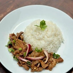 ข้าวยำหมูทอดชาววัง