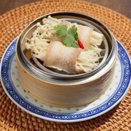 C10.สามชั้นเห็ดเข็มทองน้ำแดง ( 2 ชิ้น )