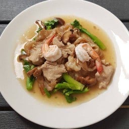 ราดหน้าฮ่องกง ตามสั่ง ครัวเจ้าสัว