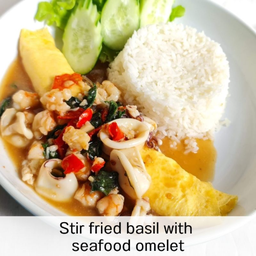 ข้าวกะเพราไข่ม้วนทะเล