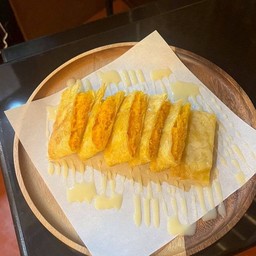 โรตีพัฟฝอยทอง