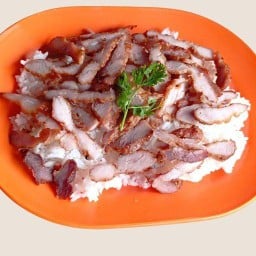ข้าวหมูทอดแม่อาย (หลัง มช.)