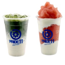 โปรโมชั่นแก้วที่ 1 ชาเขียวมัทฉะลาเต้แก้วที่ 2 สตอเบอรี่โยเกิร์ตสมูทตี้