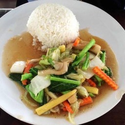 ข้าวราดผัดผักรวม