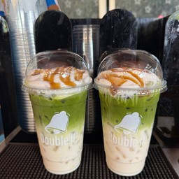 ชาเขียวนมสดคาราเมลเย็น