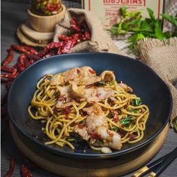 กะเพราสปาเก็ตตี้-หมูสามชั้น