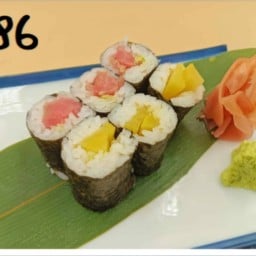 (586) โรลไส้ทูน่า,หัวไชเท้าดอง Hosomaki Thin Rolls