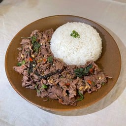 Beef Stirfry With Thai Basil(ข้าวหน้าเนื้อผัดกะเพรา)