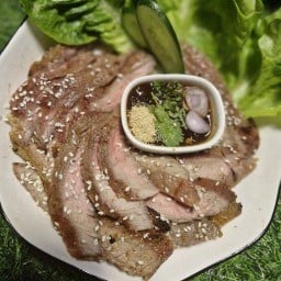 ชอบเนื้อ ชอบหมู สวนสยาม8แยก4