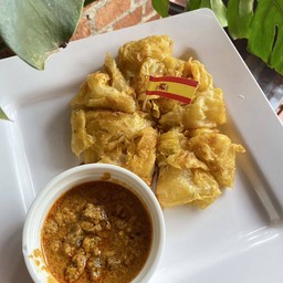 โรตีแกงมัสมั่นเนื้อ