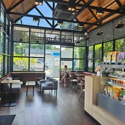 Café Amazon ปตท.ธรรมศาสตร์ รังสิต (น้ำมัน+EV)