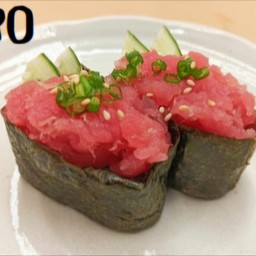 (580) ซูชิทูน่าสับ Tuna Negitoro Gunkan