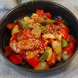 ไส้กรอกผัดผักรวม